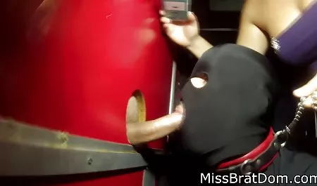 Sexo en los baños públicos maduras culonas dildo
