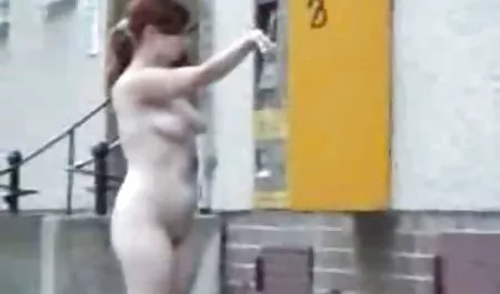 Magra de vaca para abrir xxx de señoras culonas la vagina y el ano durante el sexo se muestra en el casting