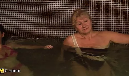 Mujeres en edad fértil en el cuarto de tetonas culonas peludas baño