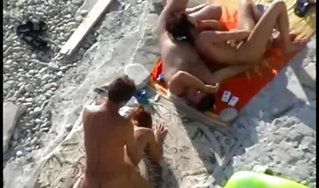 Super sexo con el villano blancas maduras culonas en la mesa.