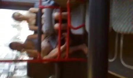 Dulce rubia hace diligente mamada y se la follan maduras muy culonas por dinero