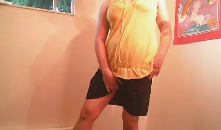 Entrenador Personal durante un entrenamiento maduras lindas culonas emocionado y atraer