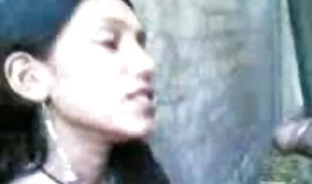 Poner la lengua en el ano y se la follan en el culo las maduras mas culonas