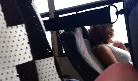 Tetona chica sexo duro durante el señoras maduras piernudas entrenamiento