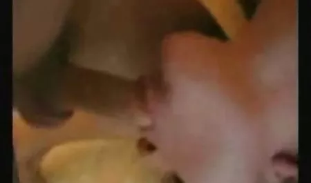 Beso cereza nivel maduras culonas cogiendo una y otra vez.