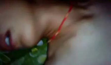 Los mujeres tetonas y culonas masturbandose polluelos compartir una polla para dos y hacer grupos mamada