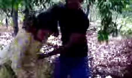 Turista señoras culonas xxx de mierda dio a luz a dos hermosas y presionar ' s
